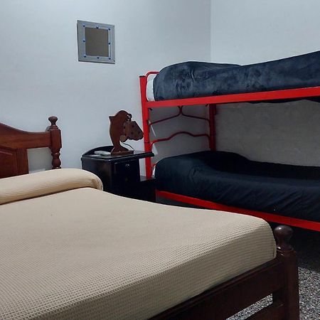 Hostal La Pachamama Salta Esterno foto