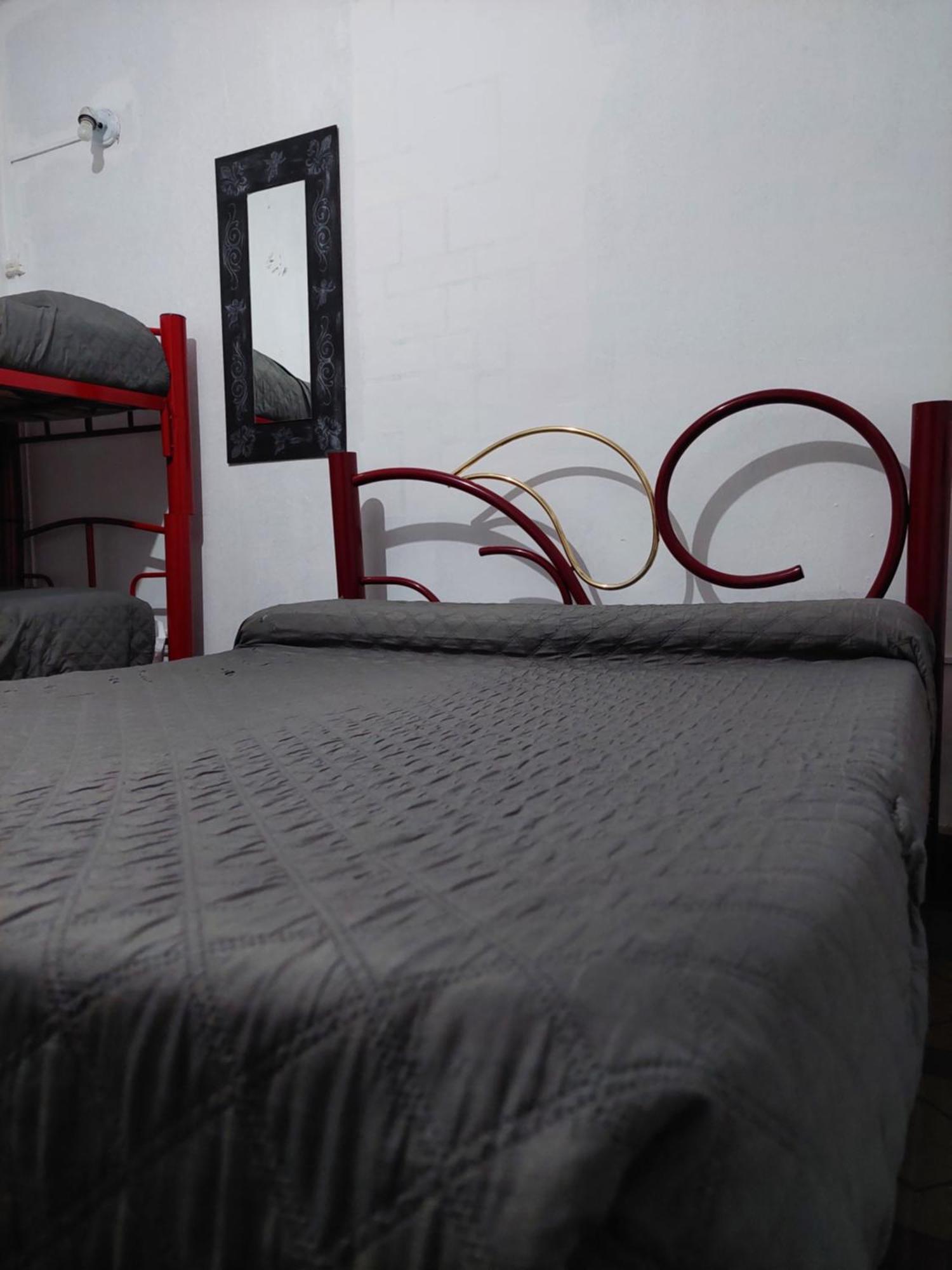 Hostal La Pachamama Salta Esterno foto